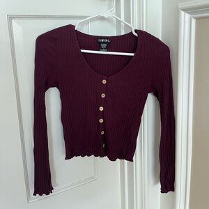 Women’s burgundy cropped long-sleeve in size medium barely worn